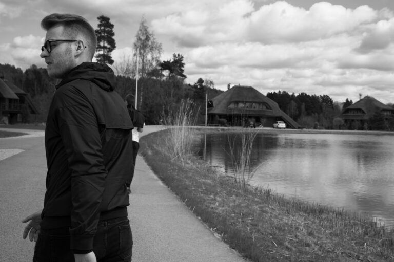 Avoid These 7 Portrait Photography Composition Mistakes
